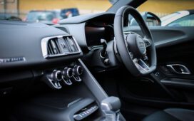 Nieuwe automatten nodig? Zo knap je je auto snel op!