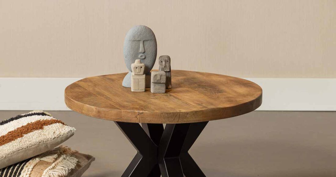 De vele varianten van de mangohouten tafel